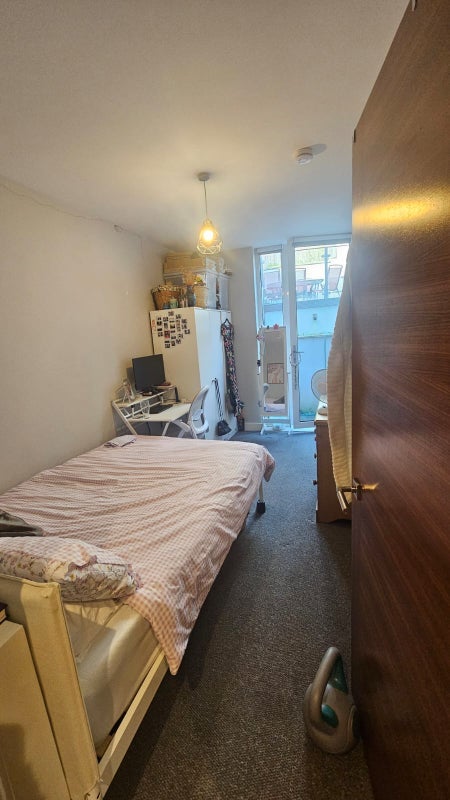 Room Wallis's Cottages in Greater London
