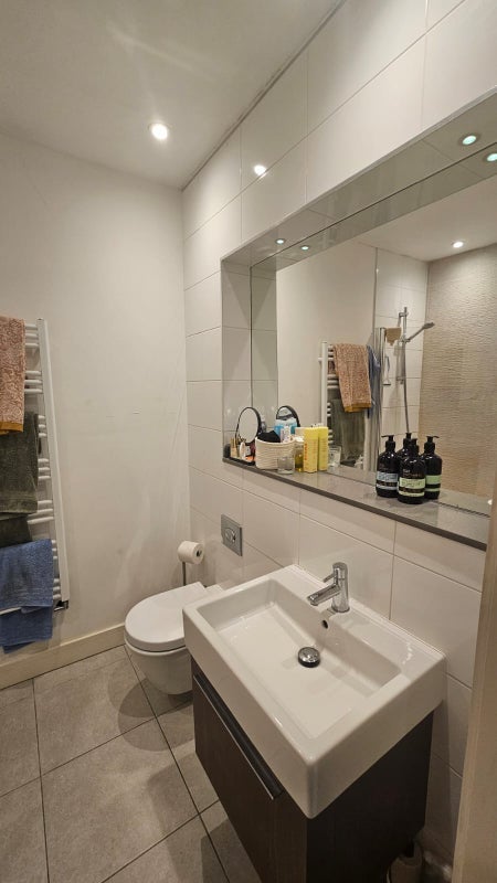 Room Wallis's Cottages in Greater London