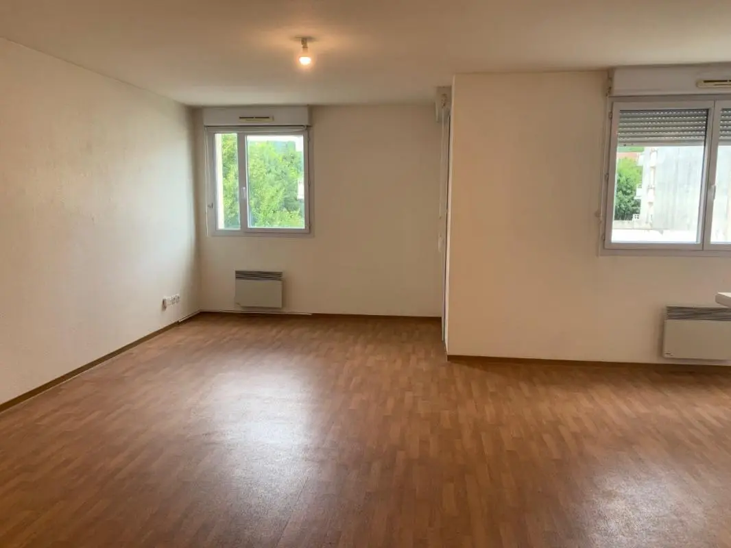 Appartement Avenue Michel Grandou à Trélissac