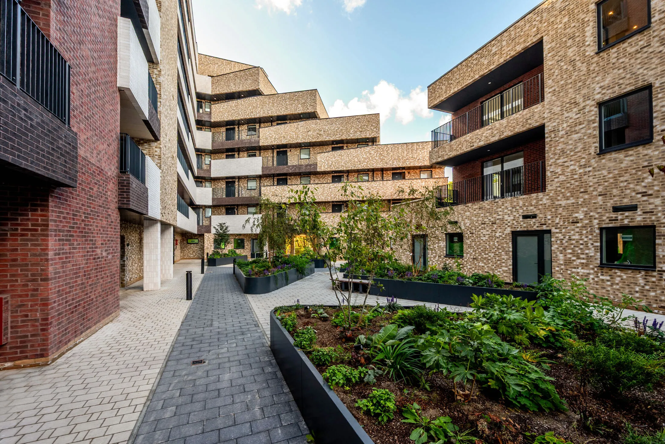 Flat Ravensbury Terrace in Greater London