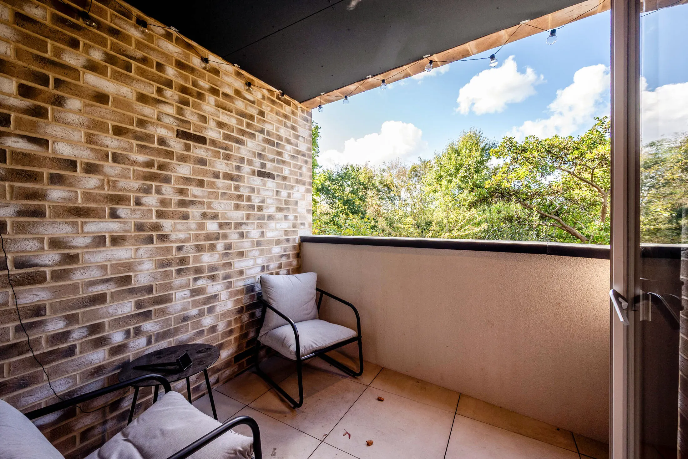 Flat Ravensbury Terrace in Greater London