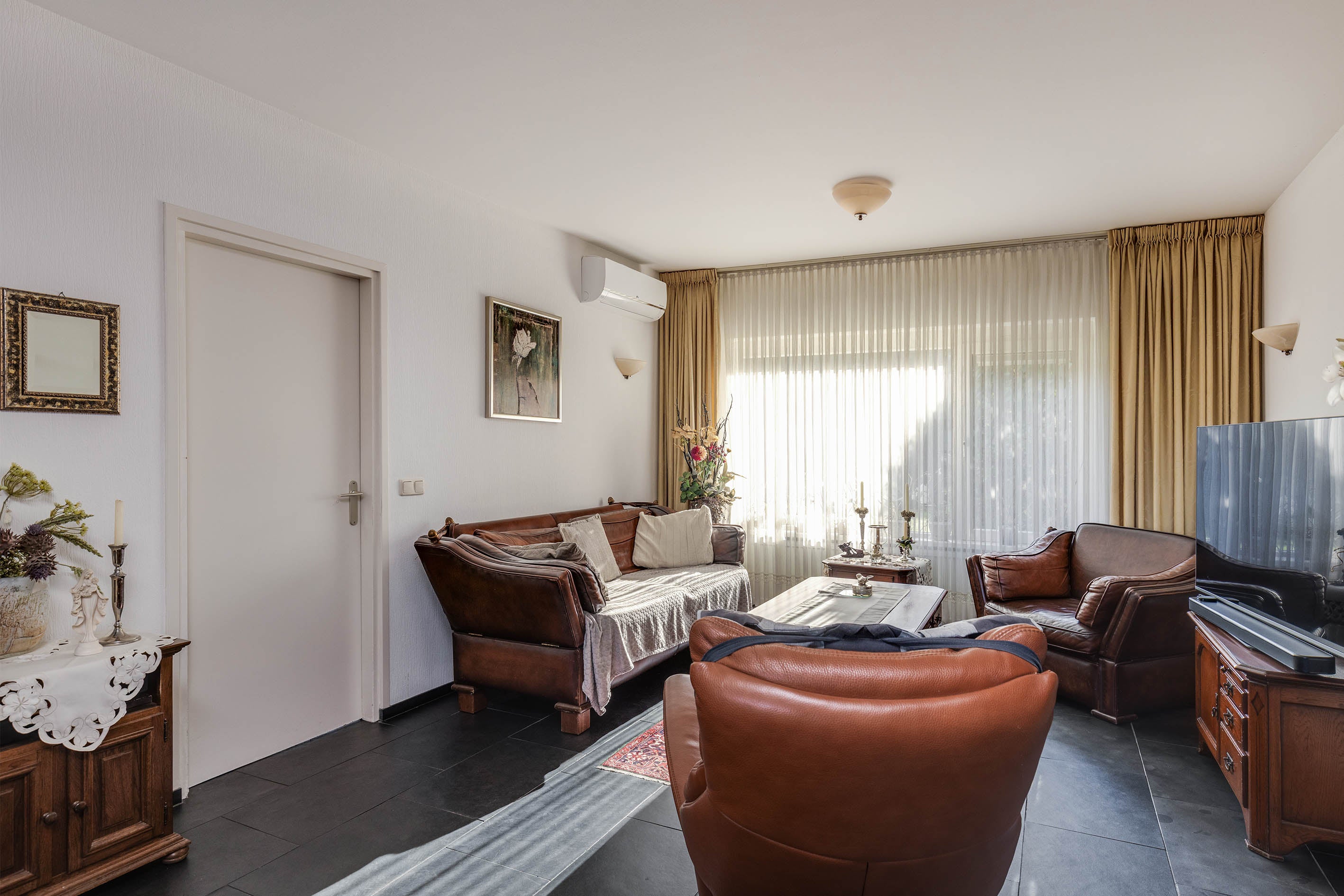 Hoekwoning te koop: Eenbesweg 21, Nieuwstadt
