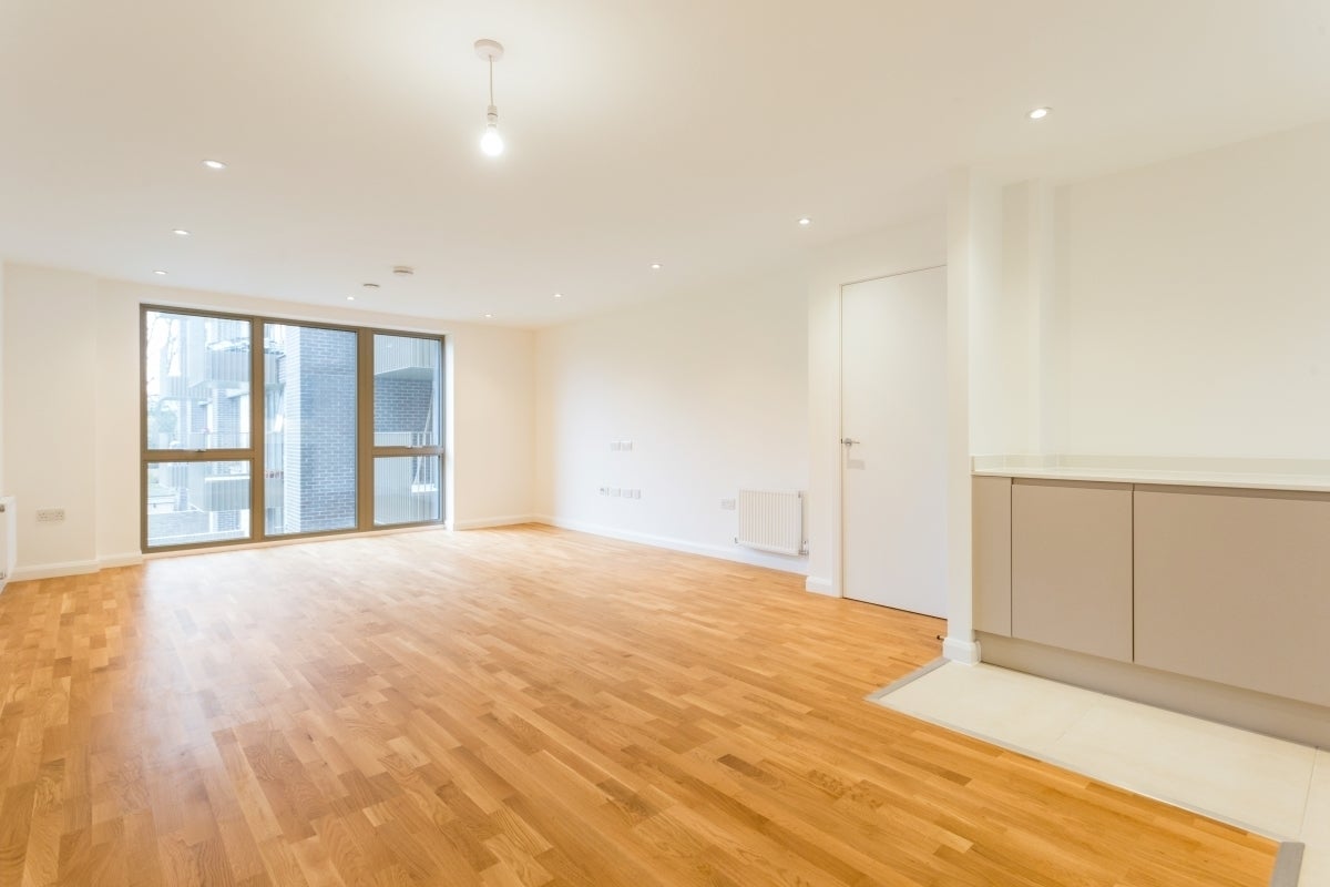 Flat West Street in Watford