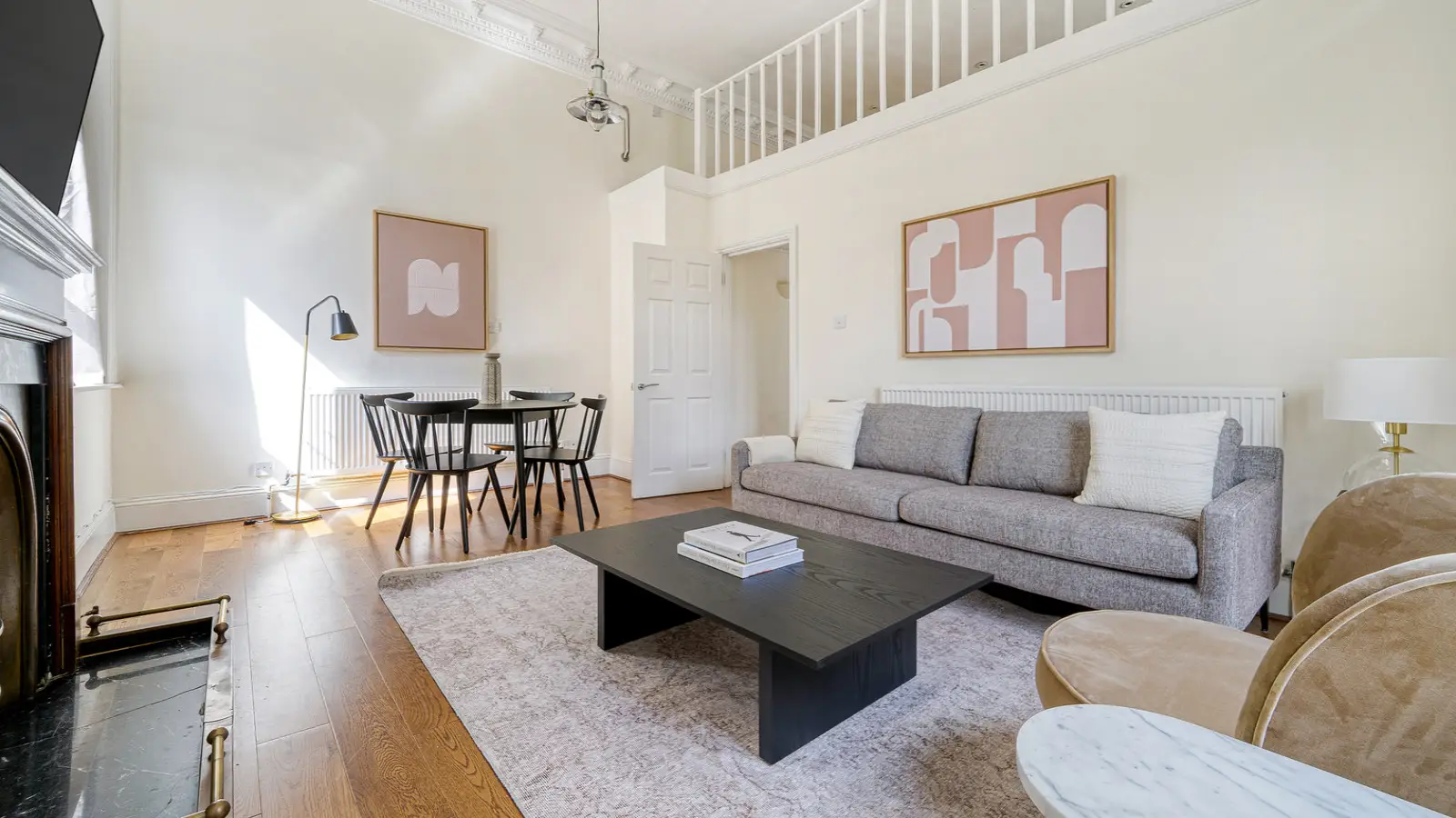 Flat Old Brompton Road in Greater London