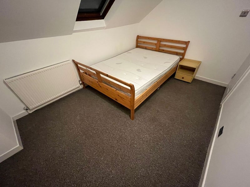 Room Curzon Road in Bournemouth