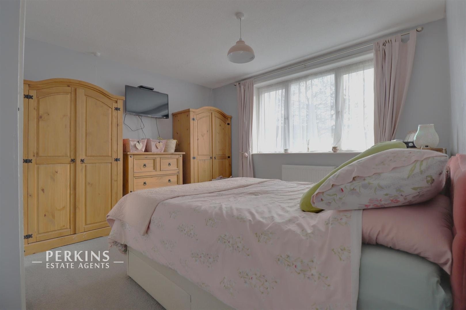 House Ruislip Road in Greater London