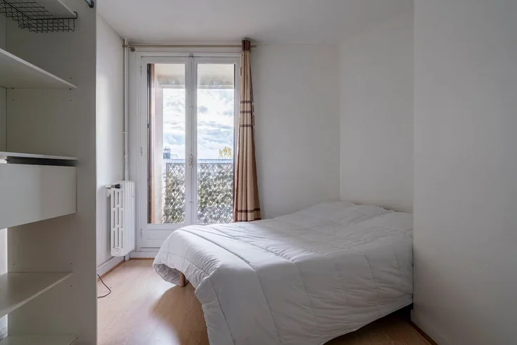 Flat Avenue de la Porte Pouchet in Paris