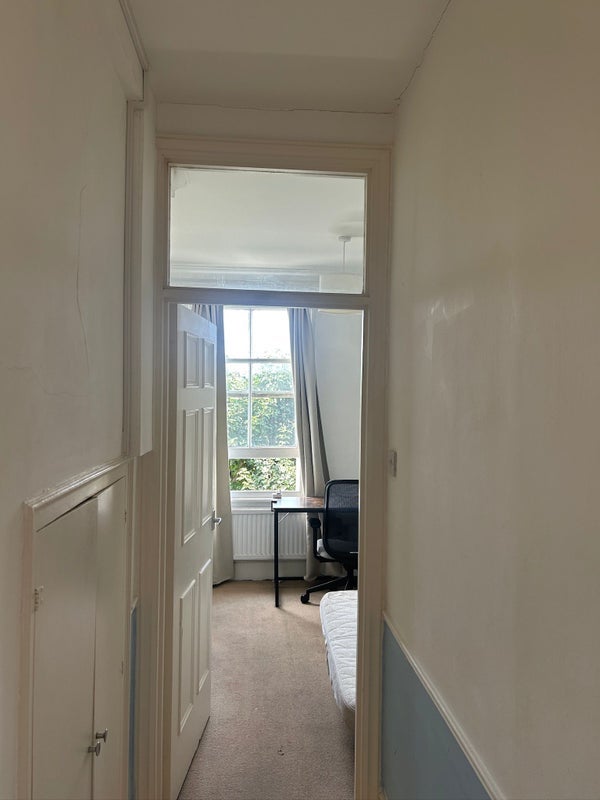Room Widley Road in City of Westminster