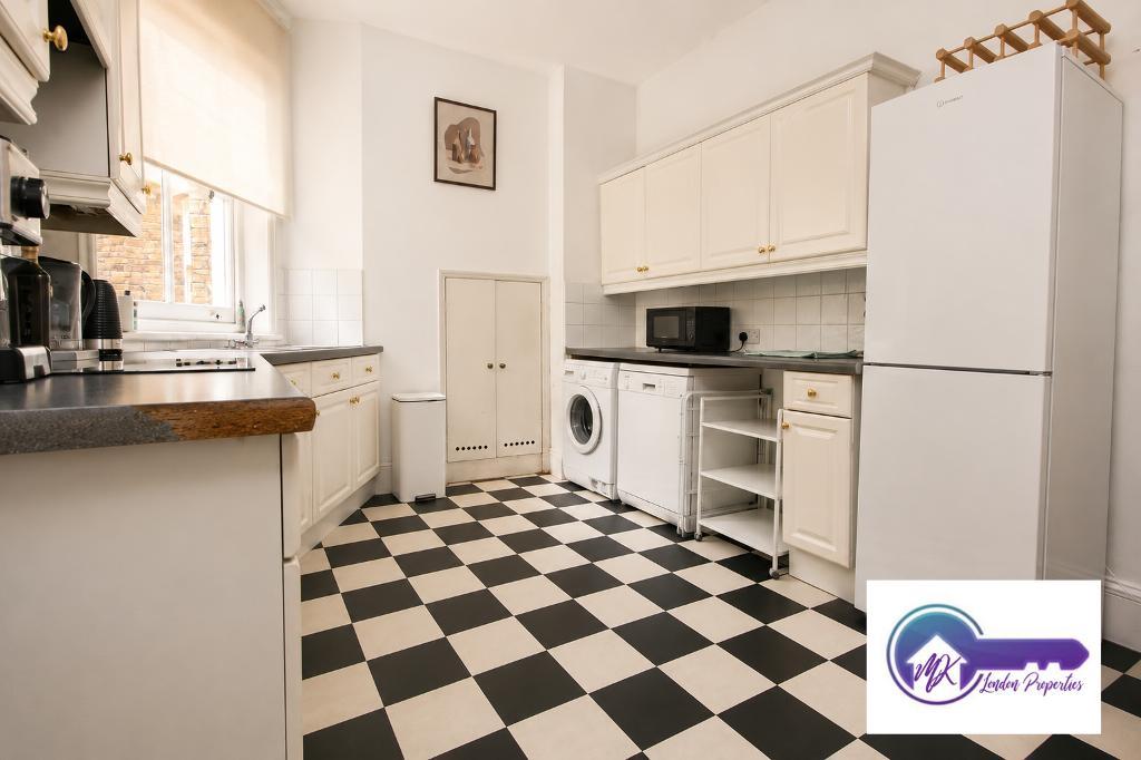Flat Grantully Road in City of Westminster