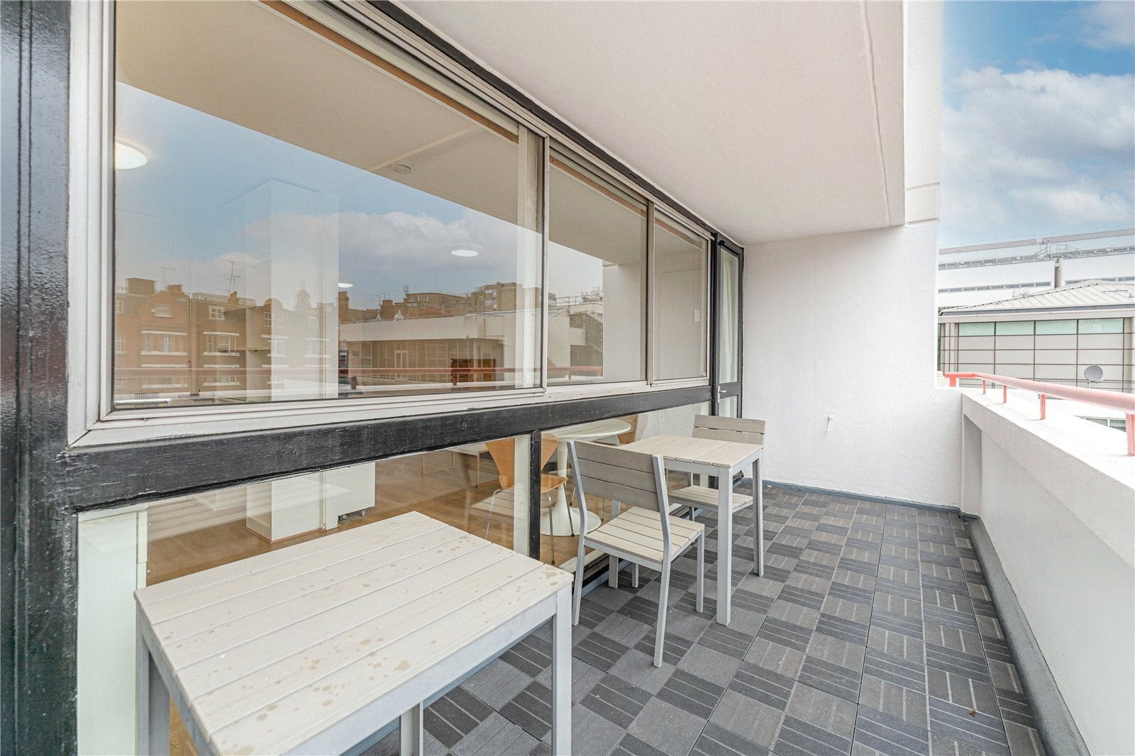 Flat Marylebone Road in City of Westminster