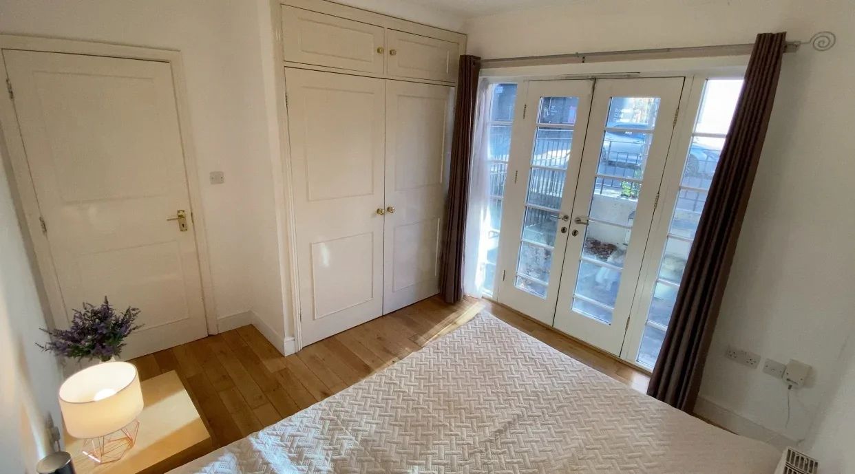 Room Bevenden Street in Greater London