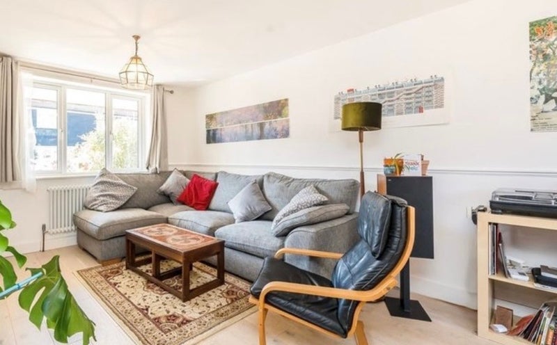 Room Stellman Close in Greater London