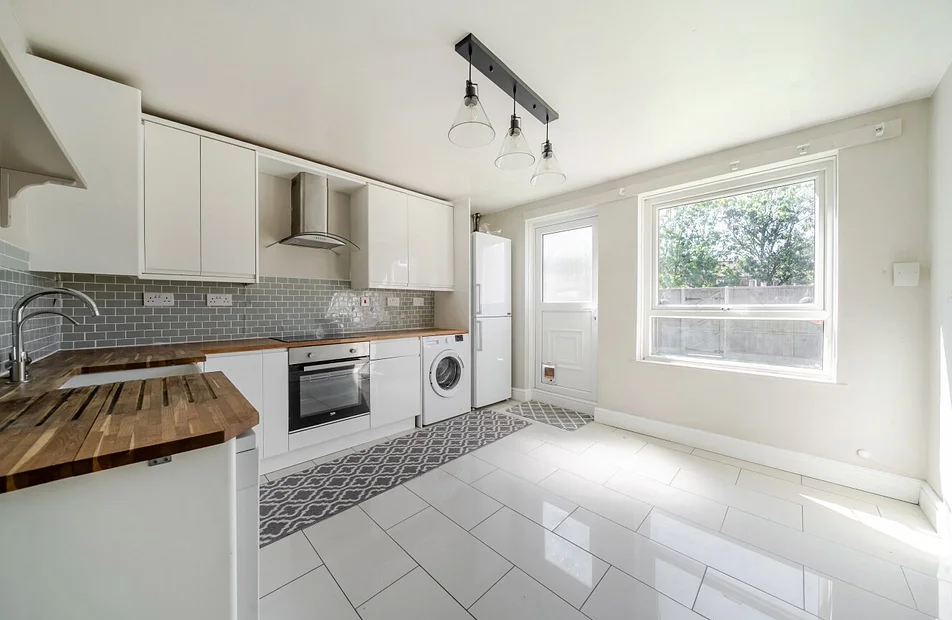 House Flanders Crescent in Greater London