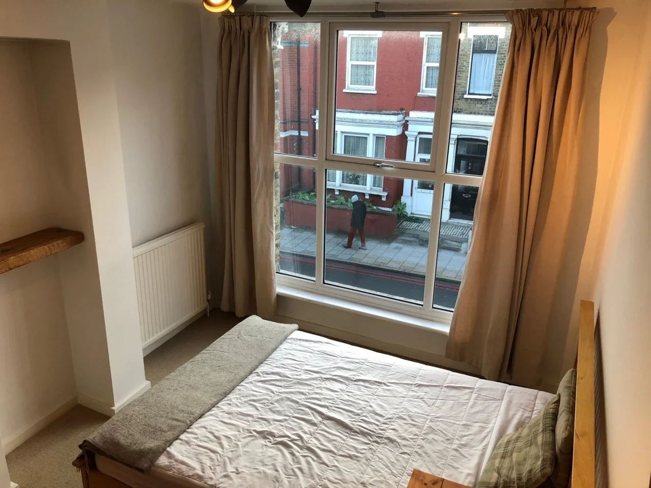 Flat Trinity Road in Greater London