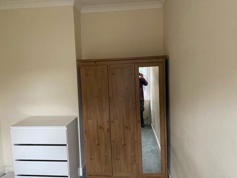 Room East Park in Crawley