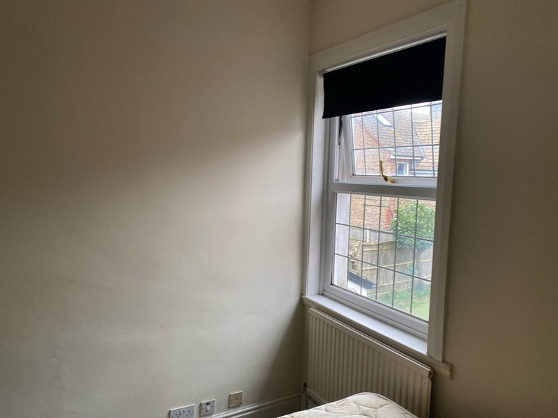 Room East Park in Crawley