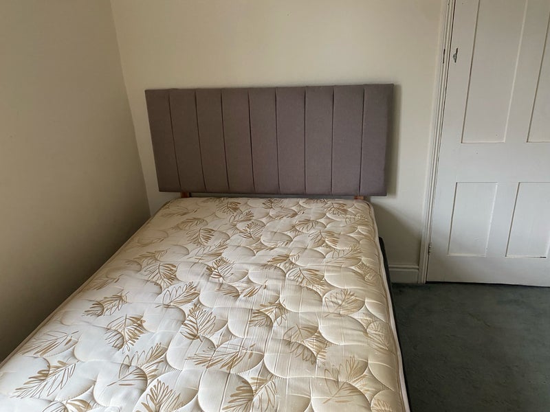 Room East Park in Crawley