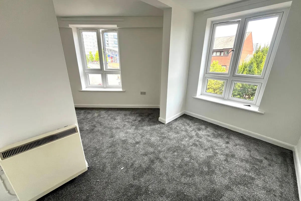 Flat Hollow Stone in Nottingham