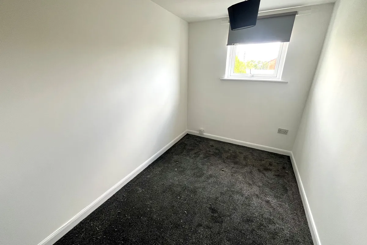 Flat Hollow Stone in Nottingham