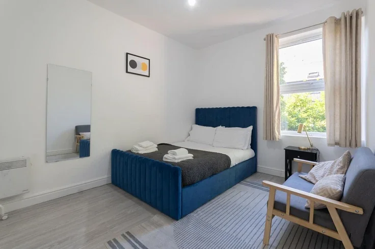 Flat Alexandra Street in Southend-on-Sea