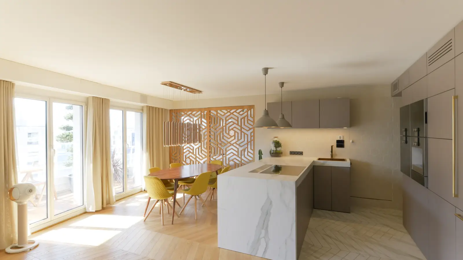 Flat Avenue Daumesnil in Paris