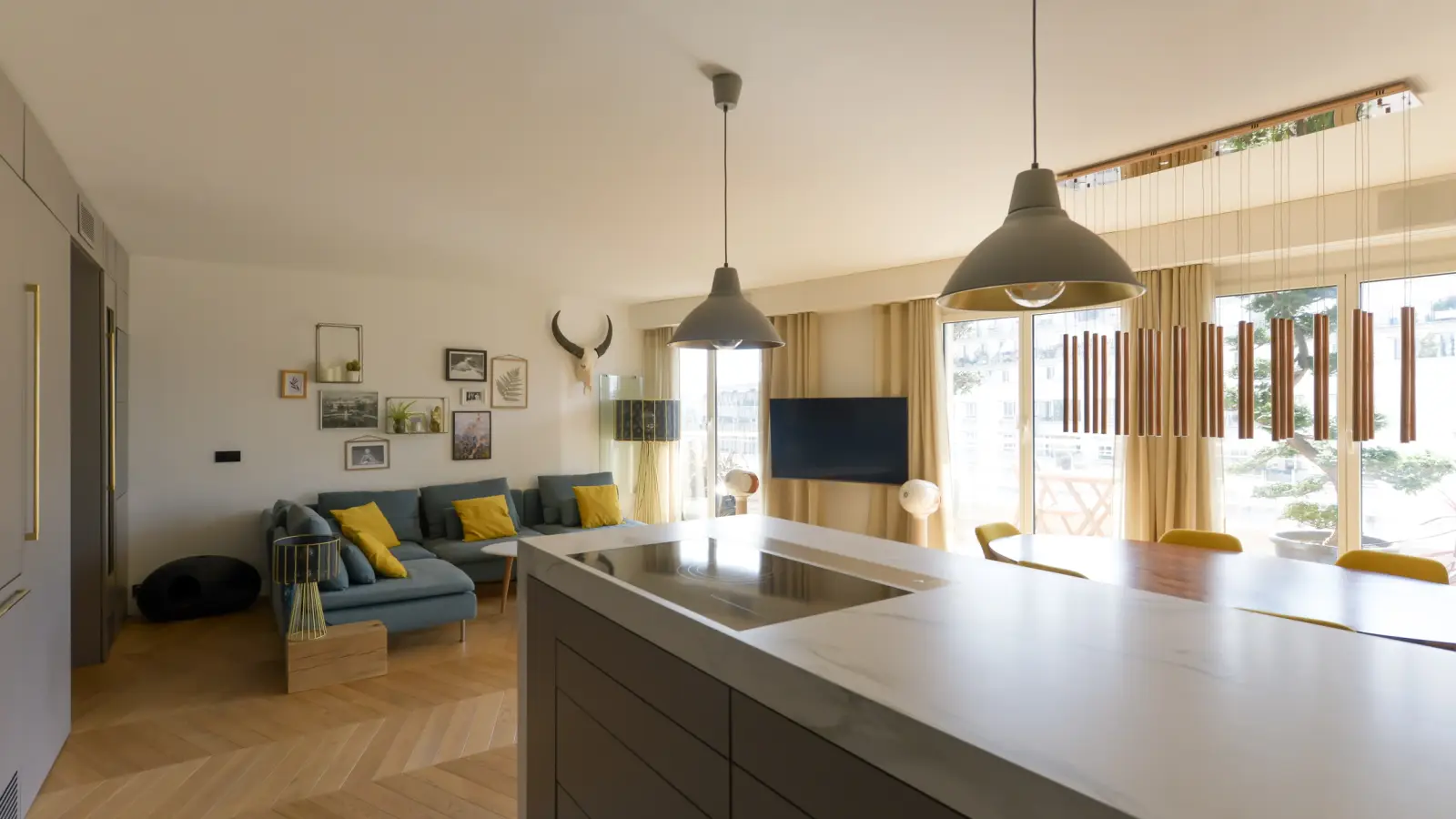 Flat Avenue Daumesnil in Paris