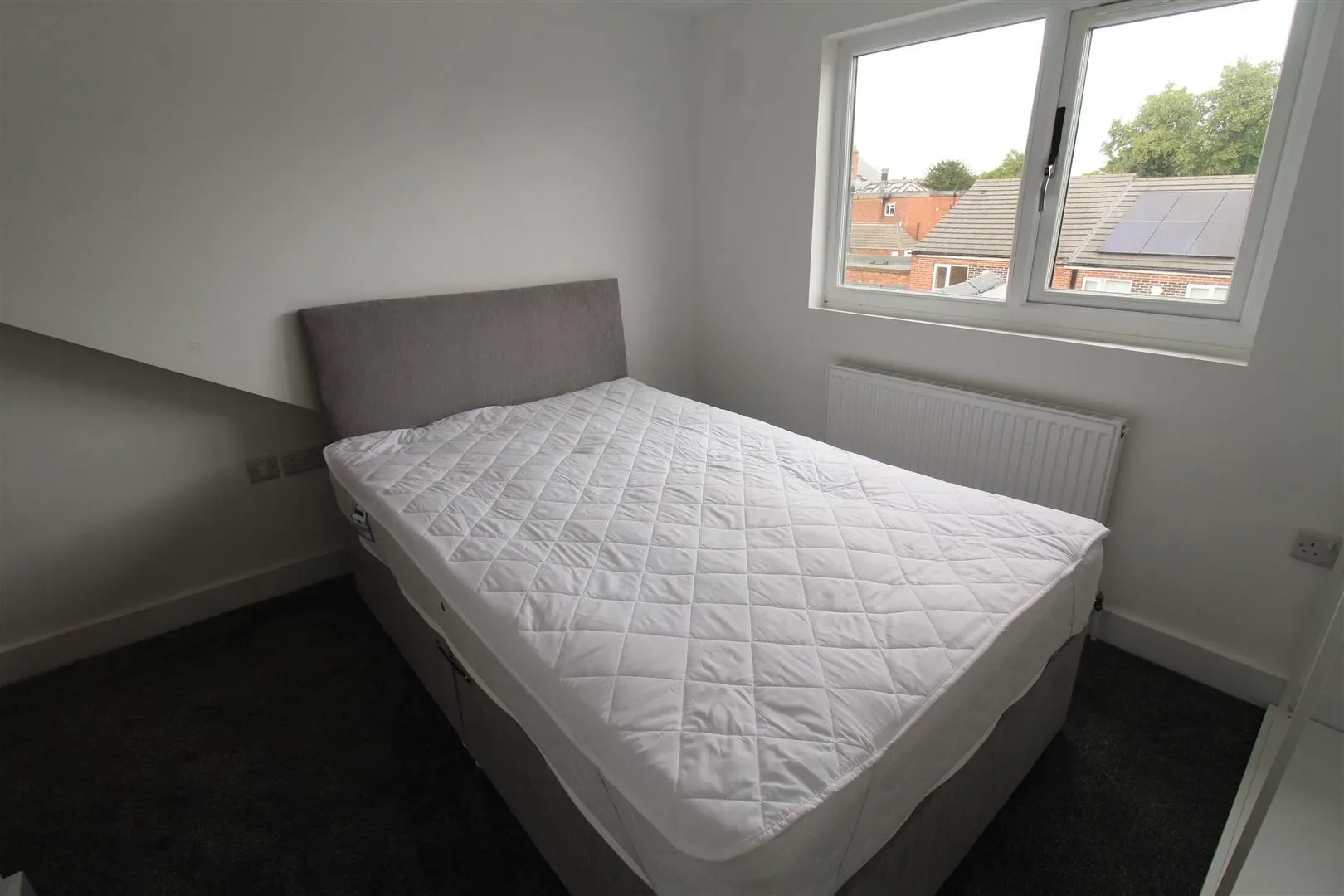 Room City Road in Nottingham
