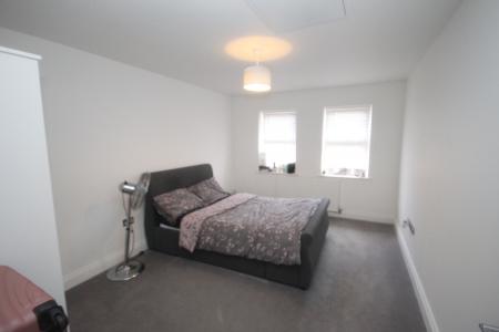 Flat South Road in Luton