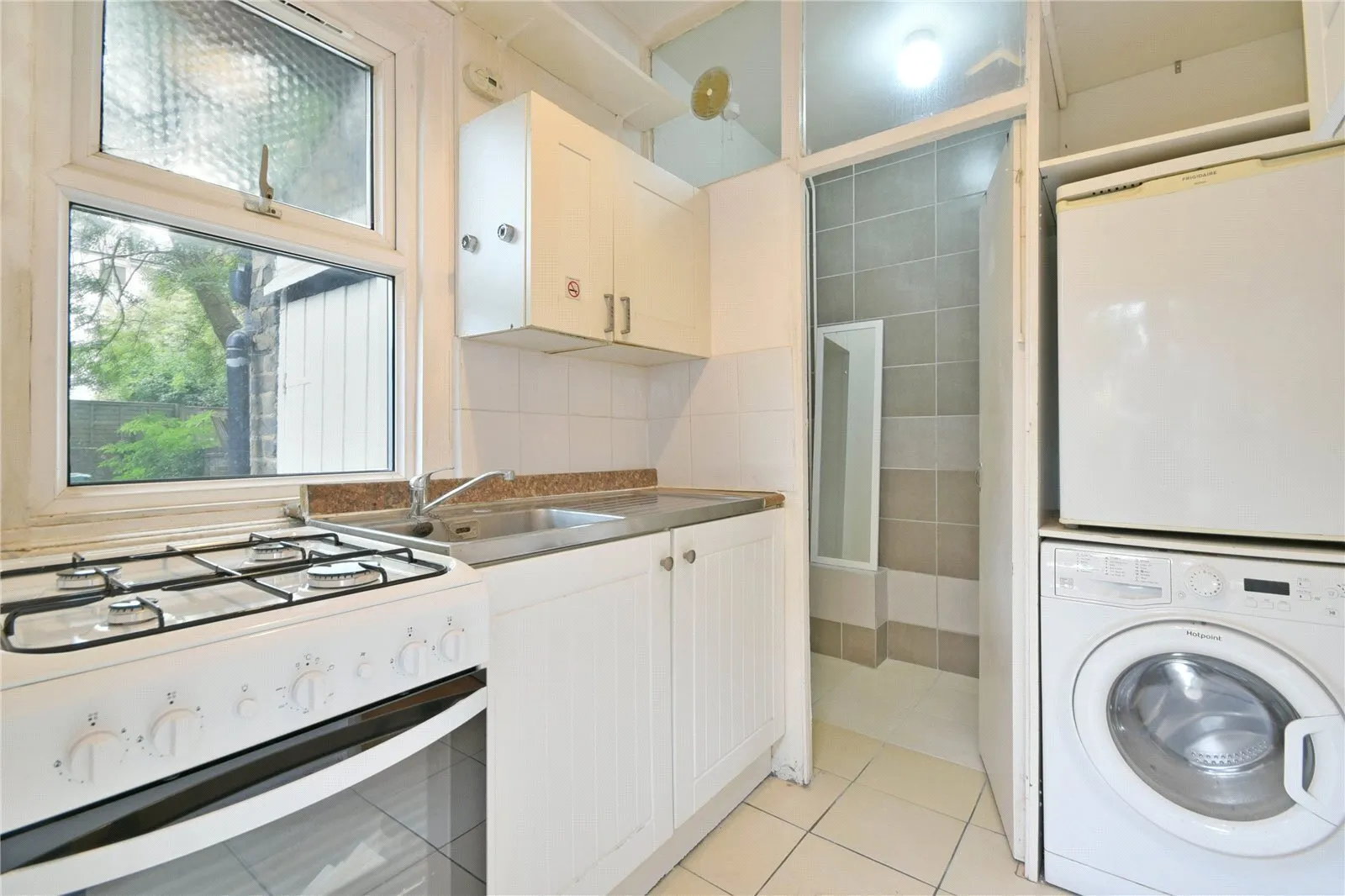 Room Buckley Road in Greater London