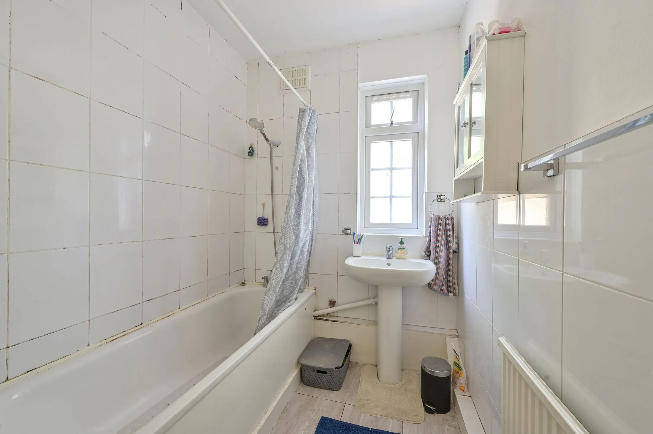 Flat Sefton Street in Greater London