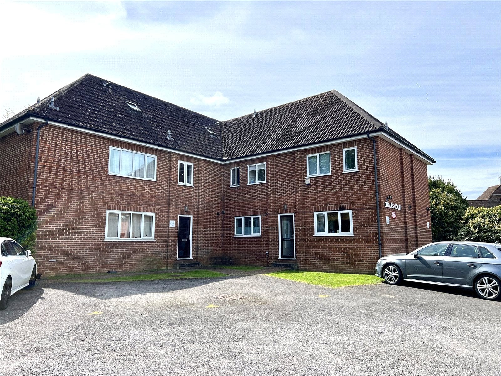 Flat The Cedars in Guildford