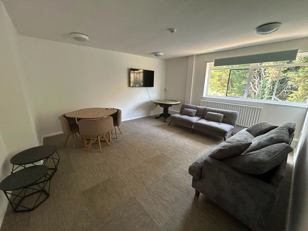 Room Orchard Lane in Elmbridge