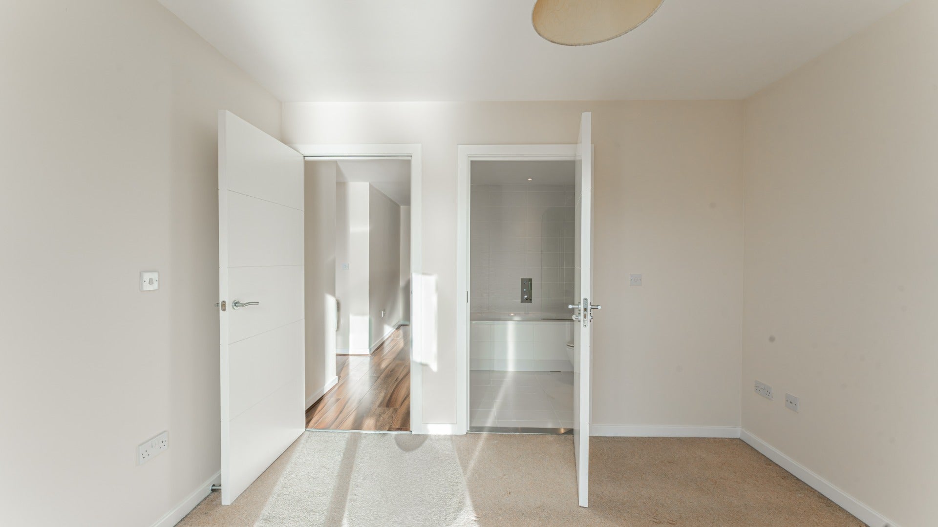 Flat Castlebank Place in Glasgow