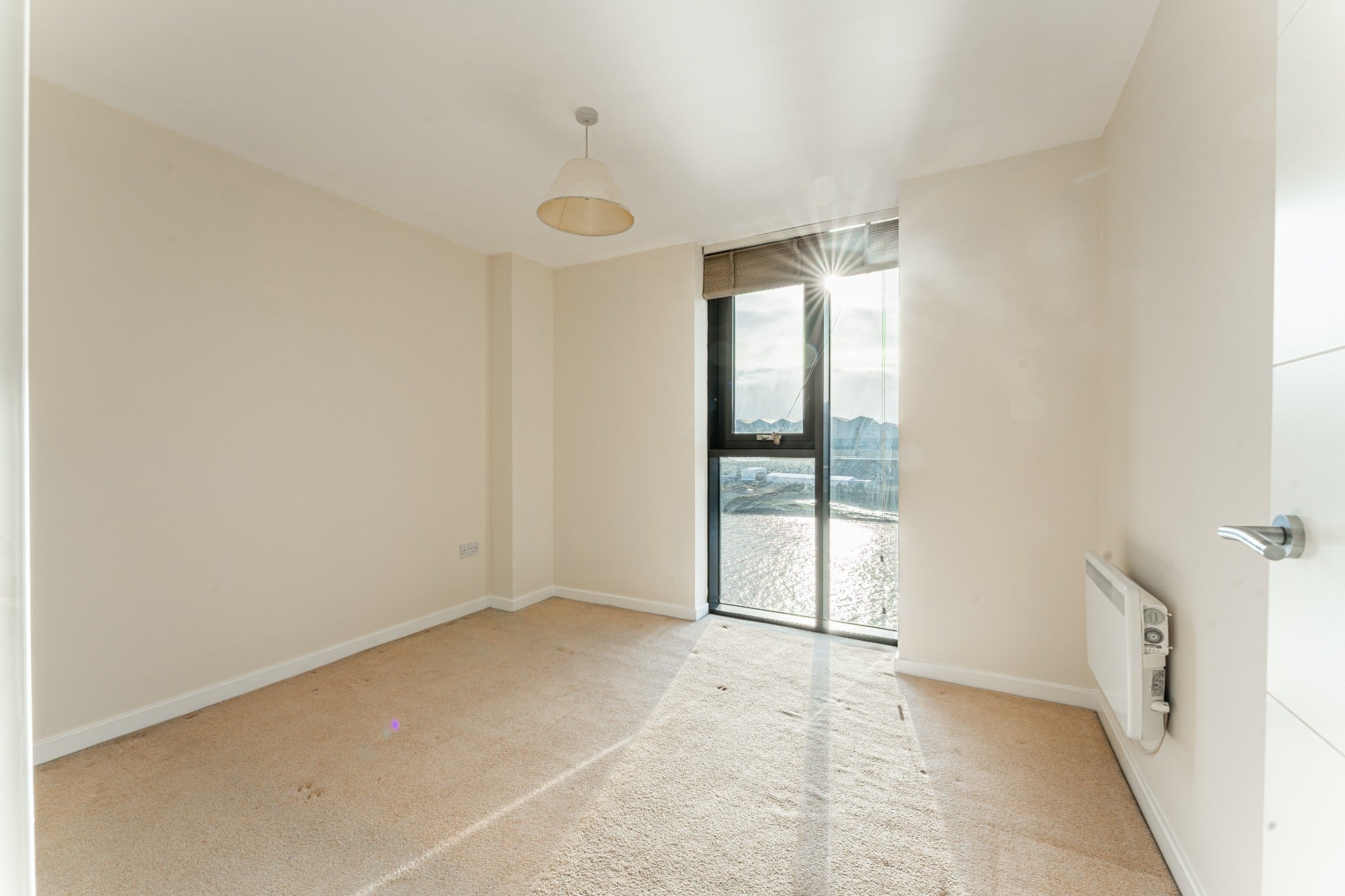 Flat Castlebank Place in Glasgow