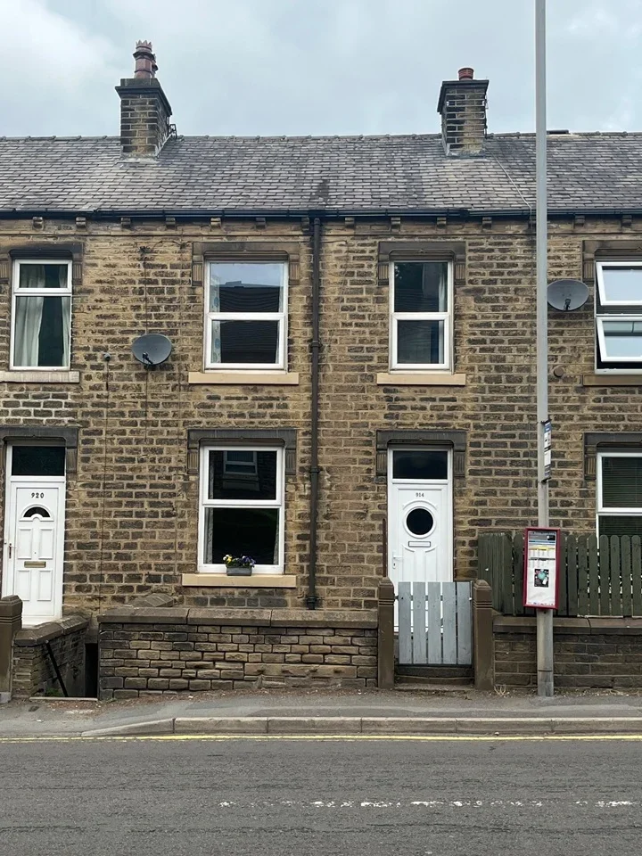 House Manchester Road in Kirklees