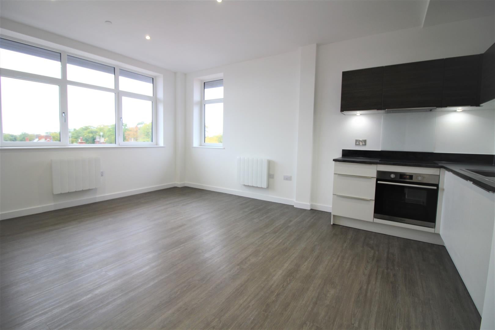 Flat Knoll Walk in Surrey Heath