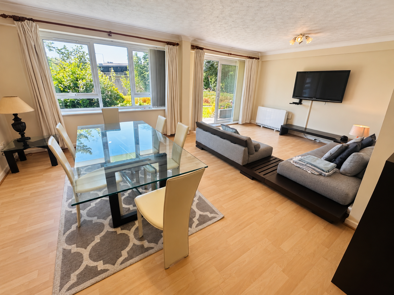 Flat Branksome Wood Road in Bournemouth