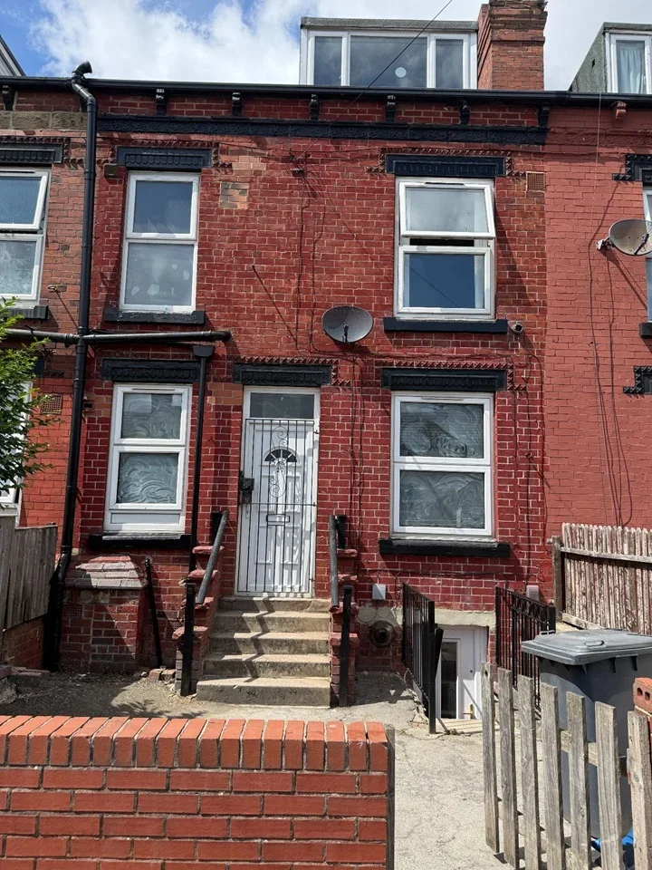 House Clifton Grove in Leeds