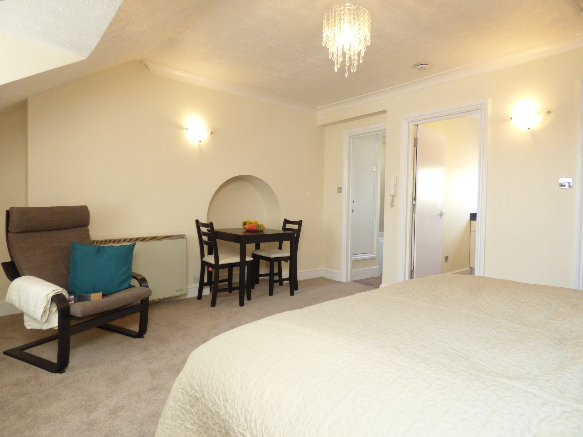 Flat Clifton Road in Arun