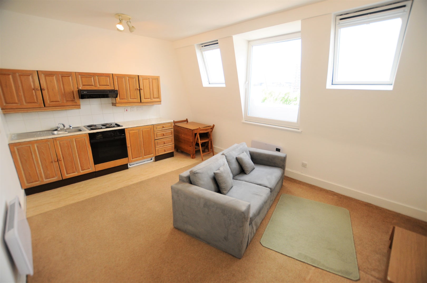 Flat Arterial Road West Thurrock in South Ockendon