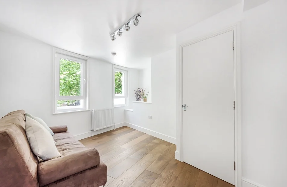 Flat Southwark Park Road in Greater London