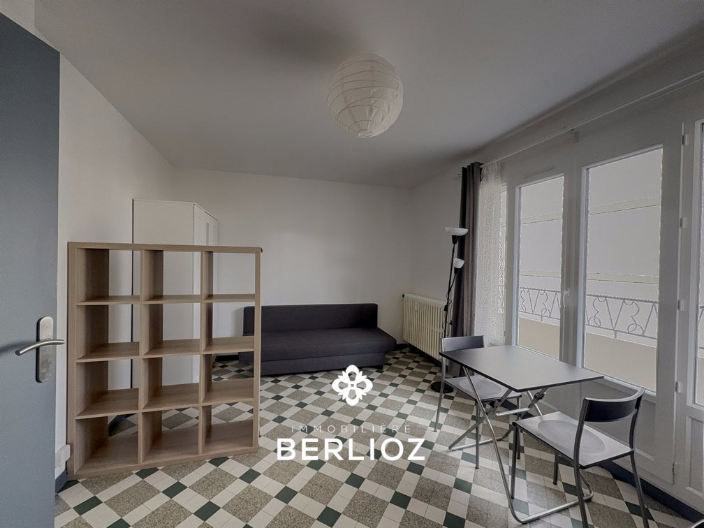 Appartement Rue Claude Genin à Grenoble