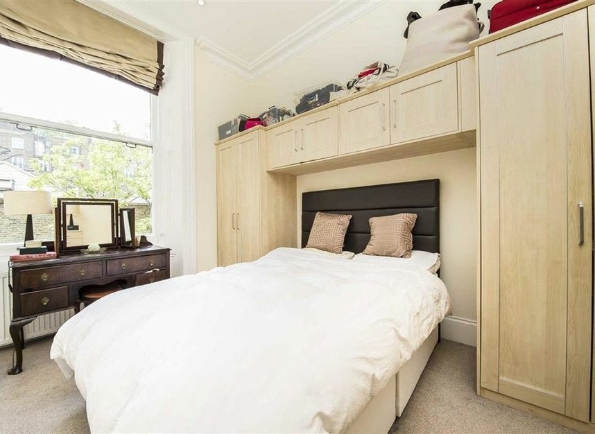 Flat Ashburn Gardens in Greater London