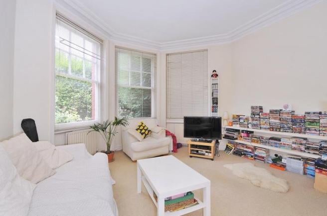 Flat Alexandra Park Road in Greater London