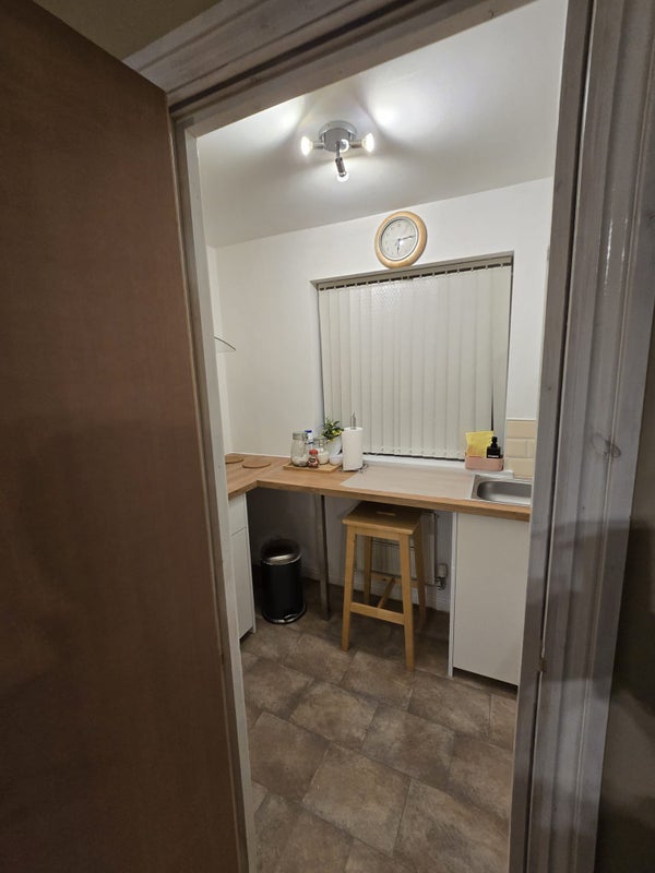 Room Maynard Road in Sandwell