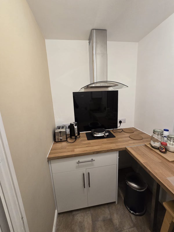 Room Maynard Road in Sandwell