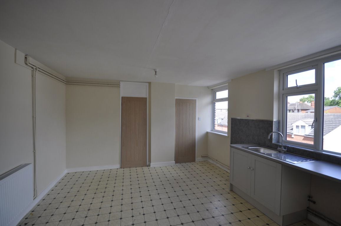 Flat Bradley Street in Dudley