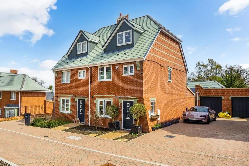 House Kilty Place in High Wycombe