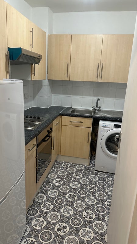 Flat Anerley Road in Greater London