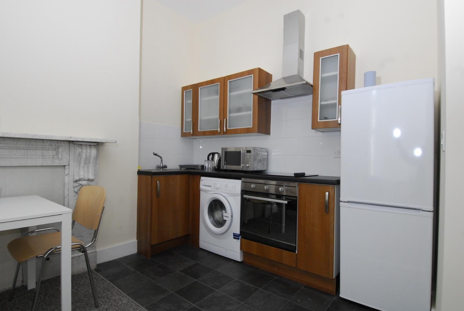 Flat Greenbank Road in Plymouth
